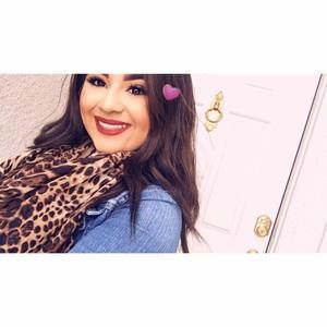 Meet your Posher, Alexandra